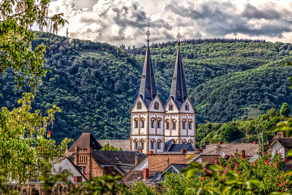 The image shows Boppard as a place on my Amazing list of 50+ best day trips from Frankfurt (2/3)